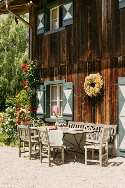 Расписной интерьер дома в альпийских горах Германии. 06