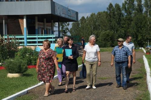 Особое внимание подготовке школ и детских садов абанского района к новому учебному году! 02