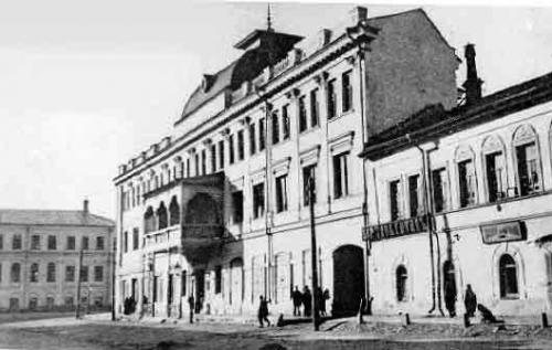 А слабо новому собственнику воссоздать утраченное историческое завершение Дома Дунаева в Ярославле? 01