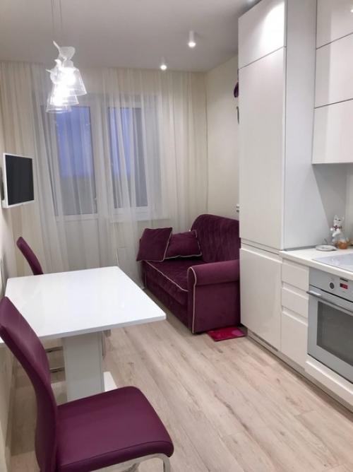 Родители подарили дочери - студентке квартиру. 01