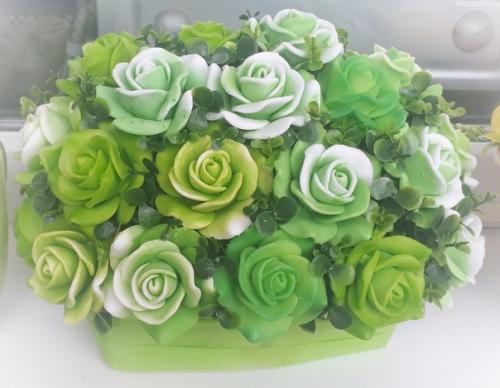 Ароматный букет цветов в коробке, корзинке или кашпо - прекрасный подарок на любое торжество. 05