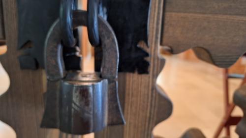 Цвет для русского человека не событие. 01