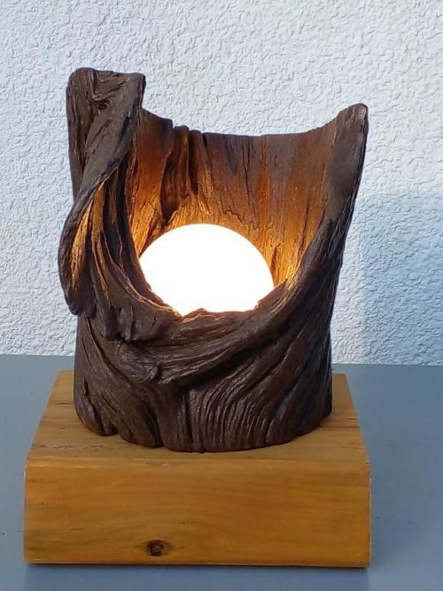 Морской бриз, шепот волн и теплый песок под ногами - вот ассоциации, которые возникают при взгляде на светильники из Driftwood. 09