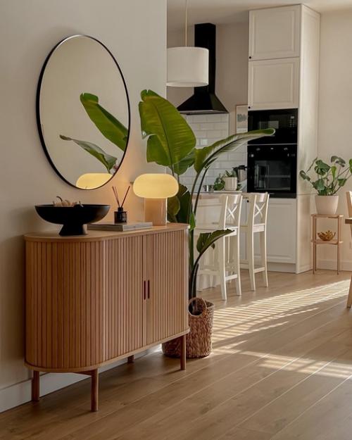 Этот современный стильный дом можно описать как простое и эстетичное пространство, где главными чертами являются спокойствие и естественность. 04