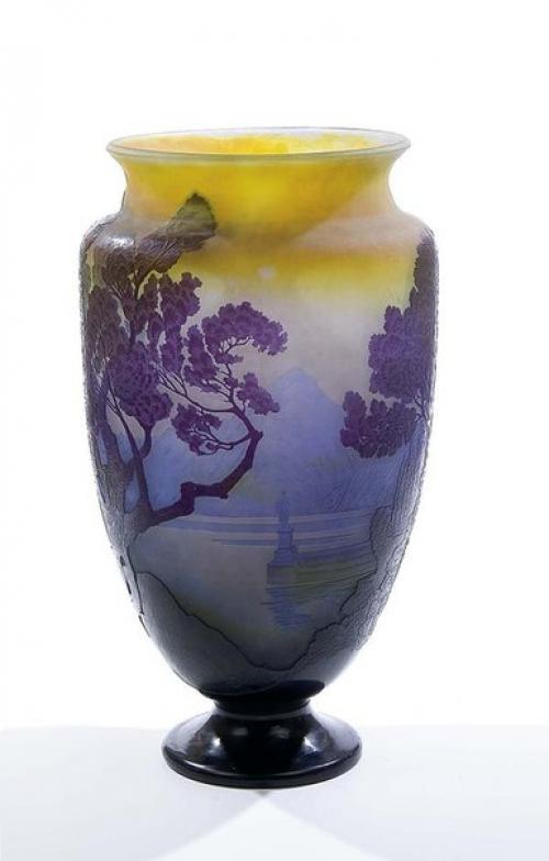 Ар - нуво!   Эмиль галле (1846-1904) впервые представил свои работы широкой публике на парижской всемирной выставке 1878 года. 03