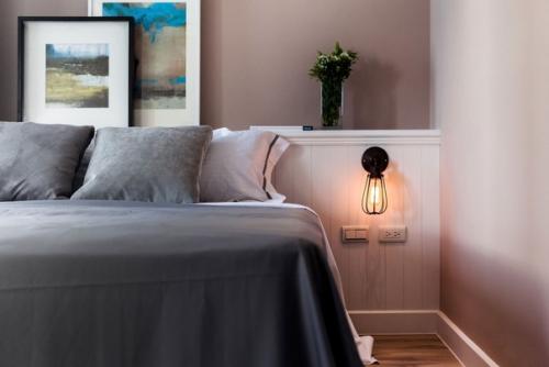 Тайваньское дизайн - ателье Z - Axis Design представило завершенный проект интерьера квартиры Taichung Hong Residence в городе тайчжун, Тайвань. 03