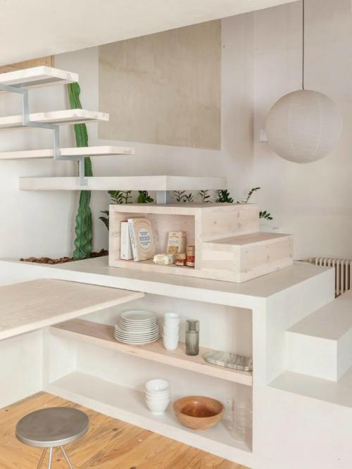 Старая квартира в Барселоне обрела новую жизнь в духе философии ваби - саби, где ценится красота несовершенного. 03