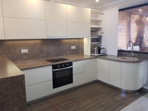 Моя кухня без ручек оцените, пожалуйста.