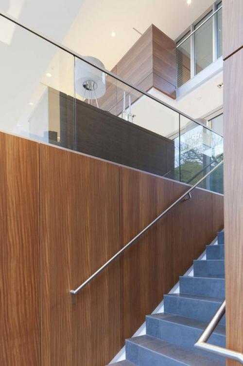 Трехэтажный особняк в Ванкувере от Dgbk Architects. 01