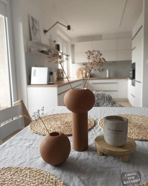 Свет был одним из самых важных факторов, когда хозяева искали этот дом. 02