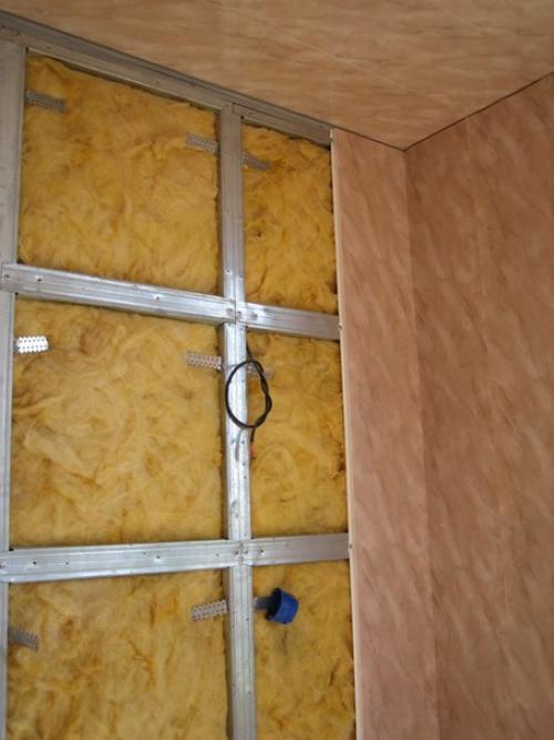 Пошаговая инструкция крепления панелей ванной. 03