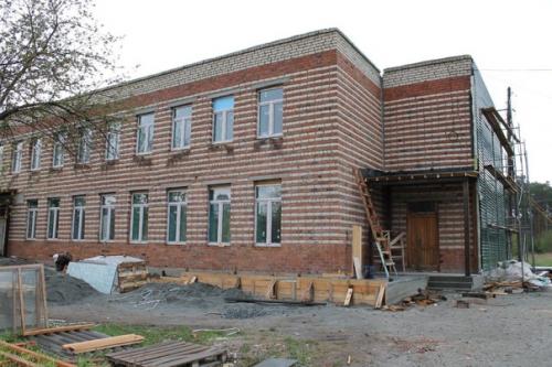 В белоярском завершен ремонт детской поликлиники. 01