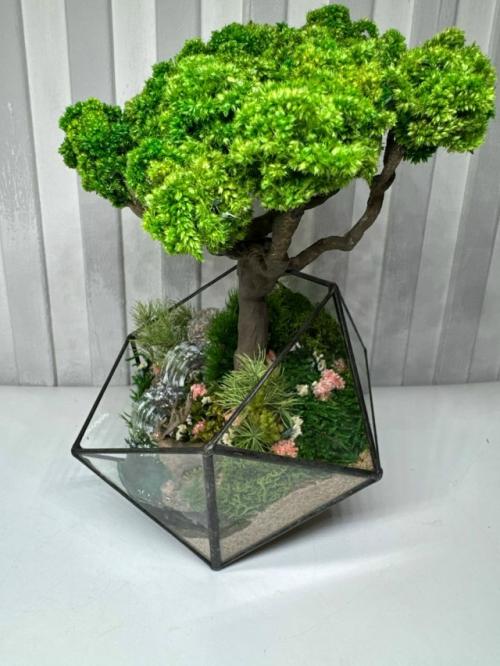 Композиция с имитацией водоема, деревом из стабилизированных растений. 03