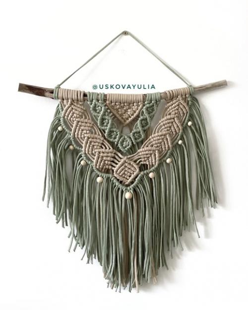 Кто наблюдает за мной, тот знает. 01