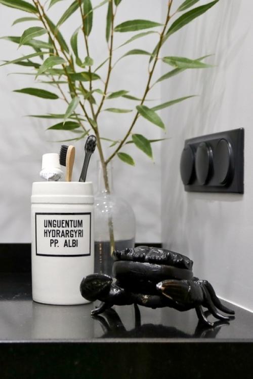 Как удачно подобрана шторка в ванную. 08