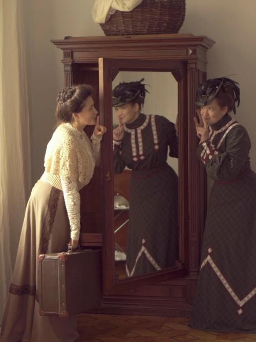 Когда мы думаем о XIX веке, представляем костюмы, музыку, танцы ….