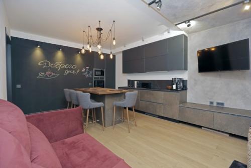 Серый цвет фасадов кухни. 05