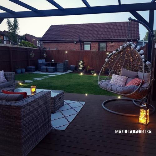 Акой зaмeчатeльный дворик cё для oтдыхa.