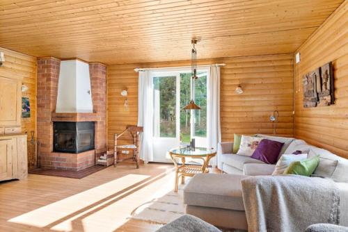 Уютный домик в окружении природных красот. 04