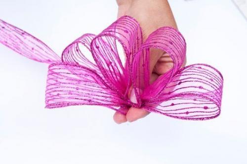 Как красиво завязать бант для подарка? 05