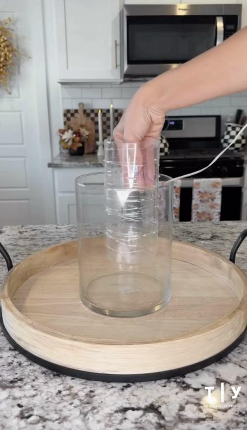 Осенний декор приносит в дом тепло золотых листьев и уютные нотки природы. 01