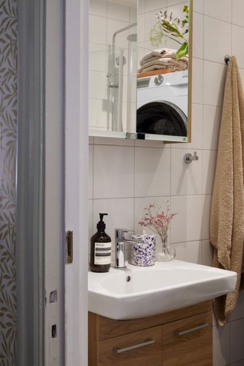 Доброе утро!  Мы предлагаем вам переступить порог этой квартиры 1920-х годов и мгновенно влюбится в ее уютную, теплую и обволакивающую атмосферу! 08