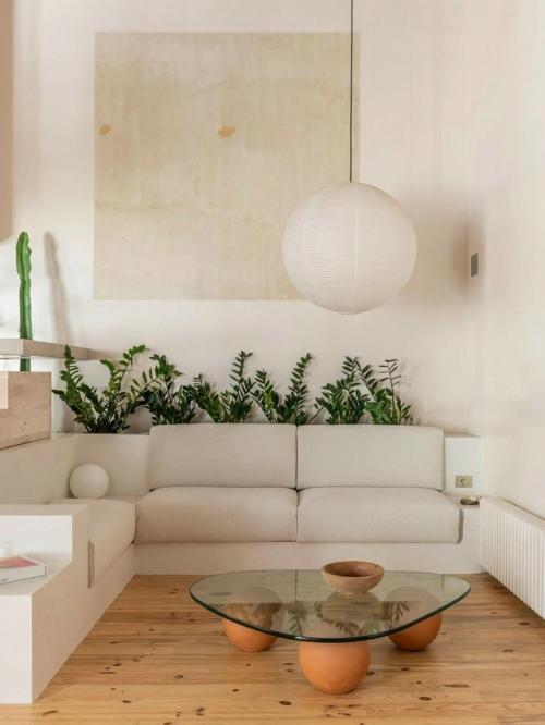 Старая квартира в Барселоне обрела новую жизнь в духе философии ваби - саби, где ценится красота несовершенного. 07