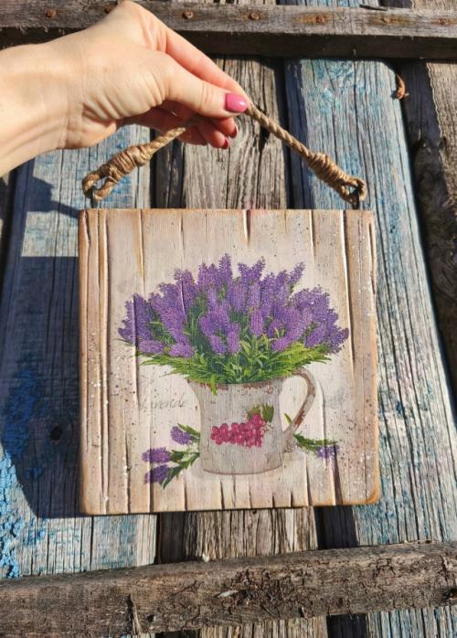 Срочно нужен дом с идеальной мебелью в прованском или деревенском стиле.