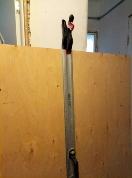 Попросила у мужа сделать полочки в коридоре, он сказал: 03