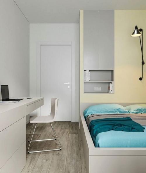 Интерьер двухкомнатной квартиры с яркой кухней. 04