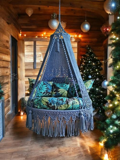 Всем здравствуйте!  Я Юлия, изготавливаю подвесные кресла, шатры, диваны и шезлонги.