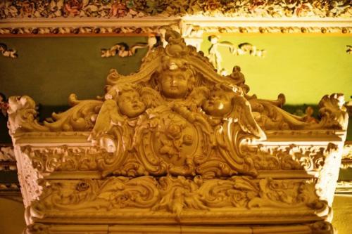 Киев.  Дом - загадка. 08