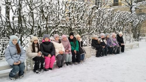 Участники танцевального коллектива Надежда побывав в Санкт-петербурге, посетили некоторые знаменитые места. 01