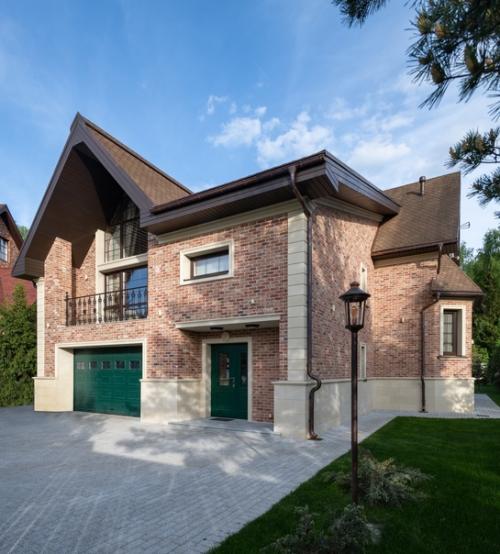 Трехэтажный дом в современном стиле и с элементами лофта совмещает весь функционал, необходимый для комфортной жизни и отдыха. 07 Трехэтажный дом в современном стиле и с элементами лофта совмещает весь функционал, необходимый для комфортной жизни и отдыха. 07