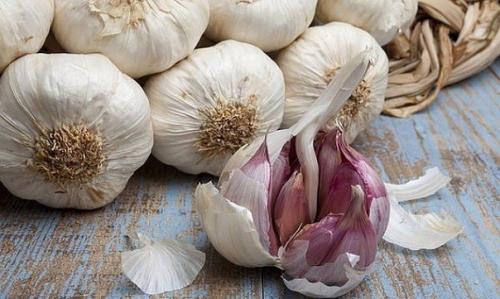 Топ - 5 способов хранения чеснока в квартире. 02