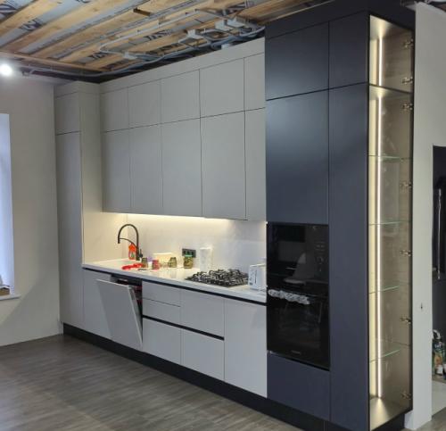 У владельцев домов, в отличие от жильцов квартир, больше возможностей при проектировании кухни. 08