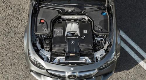 Автоновости - тест-драйвы.  Заднеполноприводный: тест-драйв Mercedes - AMG E63 S 4matic. 08