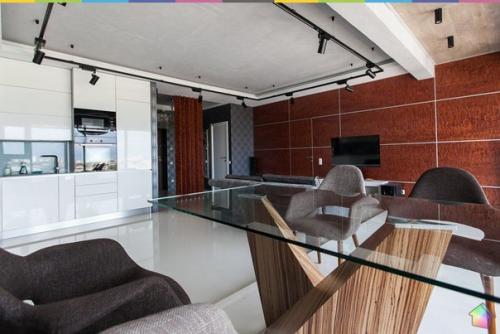 Мужская квартира с панорамным Видом на город. 09