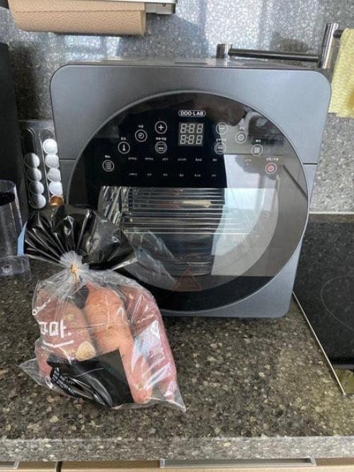 Ребята у нас пополнение в представлении тёмной секси кухни бэкхёна в небольших деталях! 02