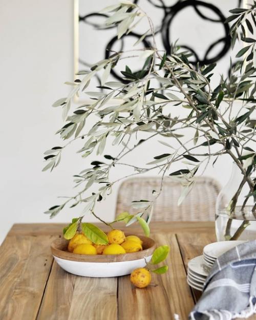 Комнатные растения - отличный способ смягчить функциональность кухни. 05