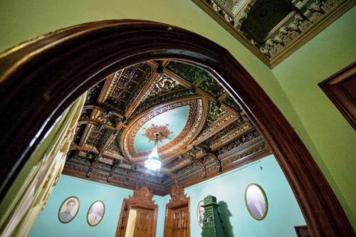 Киев.  Дом - загадка. 02