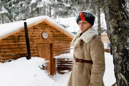В парке Патриот в московской области открылся выставочный комплекс партизанская деревня. 02