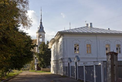 Ночлежный дом, 1777 г. (также известен как дом кусковой) - объект культурного наследия регионального значения. 05