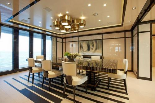 Элегантная 60-метровая суперъяхта Madame Kate от верьфи Amels. 07