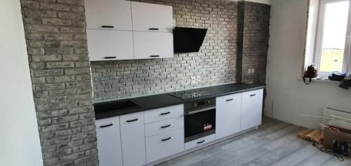 Кирпич венецианский.  Он востребованным уже не первый год остаётся. 04