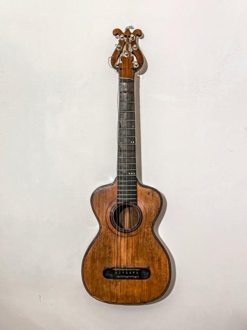 Молодой человек, у нас почти все экспонаты подлинные! 07