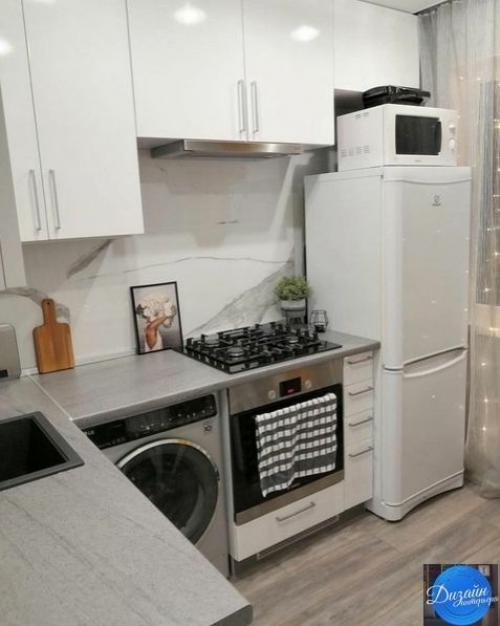 Очень маленькая кухня, а задача стояла большая. 02