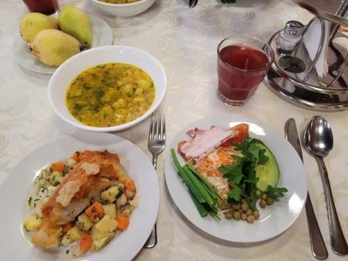 Эстетика санатория:  - Те самые огромные комнатные растения, живущие здесь со времен Ссср. 02