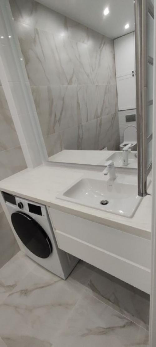 Иметь красивую и стильную ванную комнату мечтает каждая хранительница домашнего очага. 02