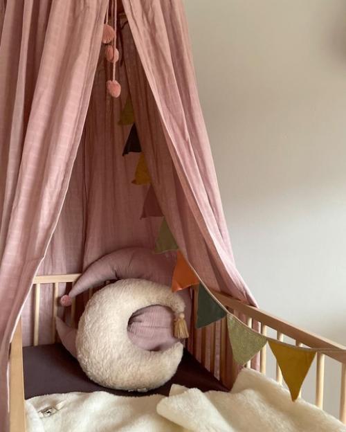 Для Клаудии из Нидерландов самая любимая комната в доме - это спальня! 05